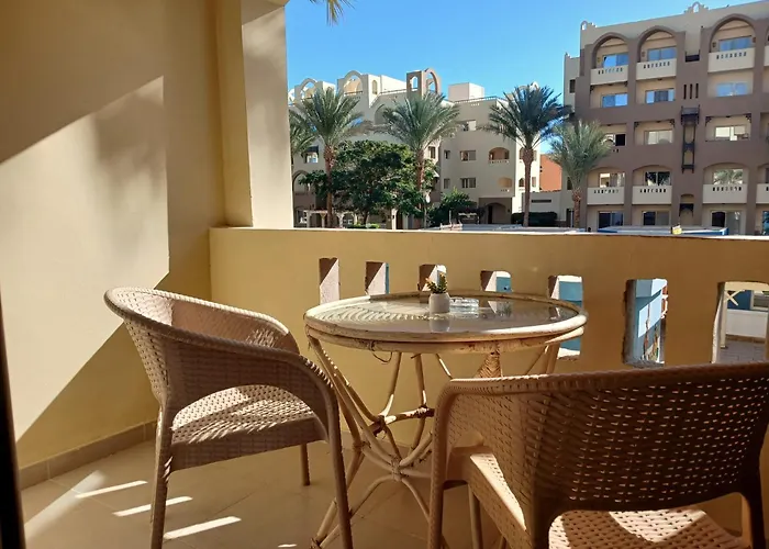 3 Bedroom App With Aquapark Gurdaka