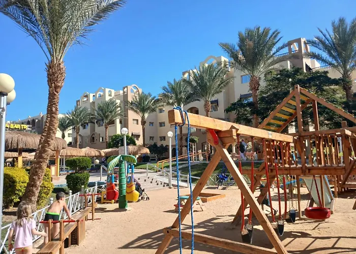 3 Bedroom App With Aquapark Apartman *